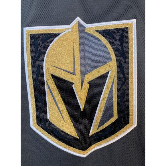 Vegas Golden Knights #18 James Neal Fanatics NHL Jersey M RR10733 EUC - Picture 11 of 11
